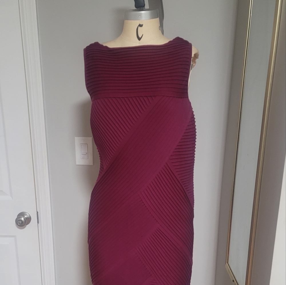 Catherine Malandrino Elegant Burgundy Sleeveless Dress